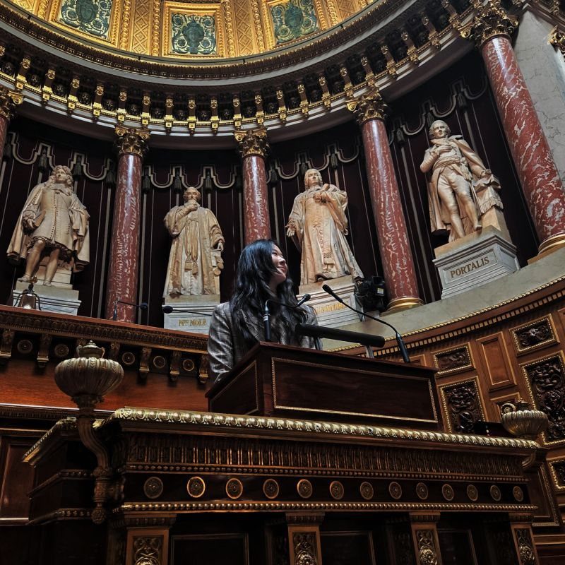 Habbine Estelle Kim at the rostrum of the French Senate in Paris